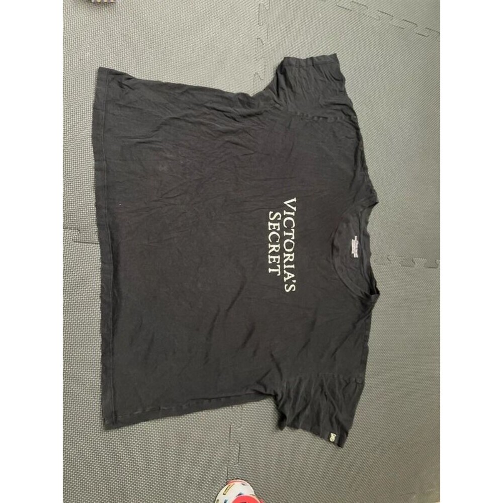 Victoria secret cropped t shirt